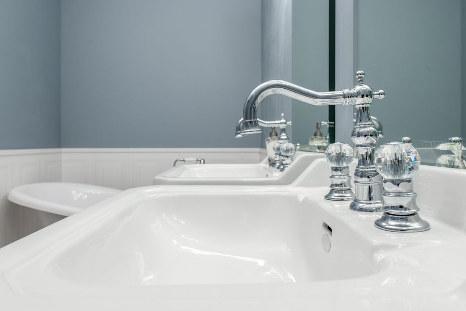 cost to replace faucet in bathroom